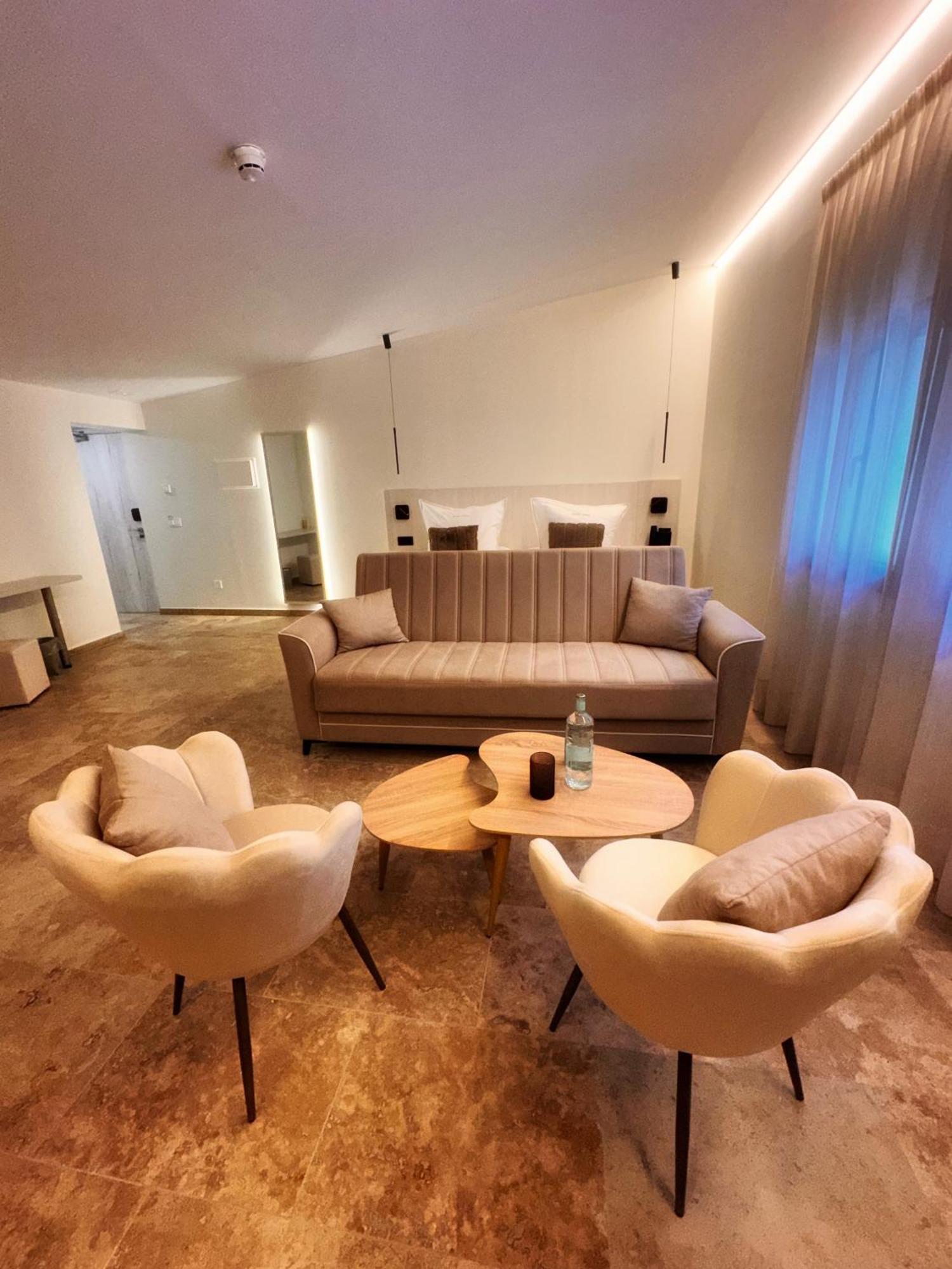 Boutique Hotel Comtal Empuries Roses Exterior foto